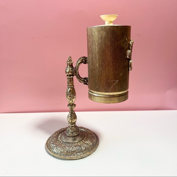 Vintage gold ornate shell Dixie cup holder - Picture 2 of 7